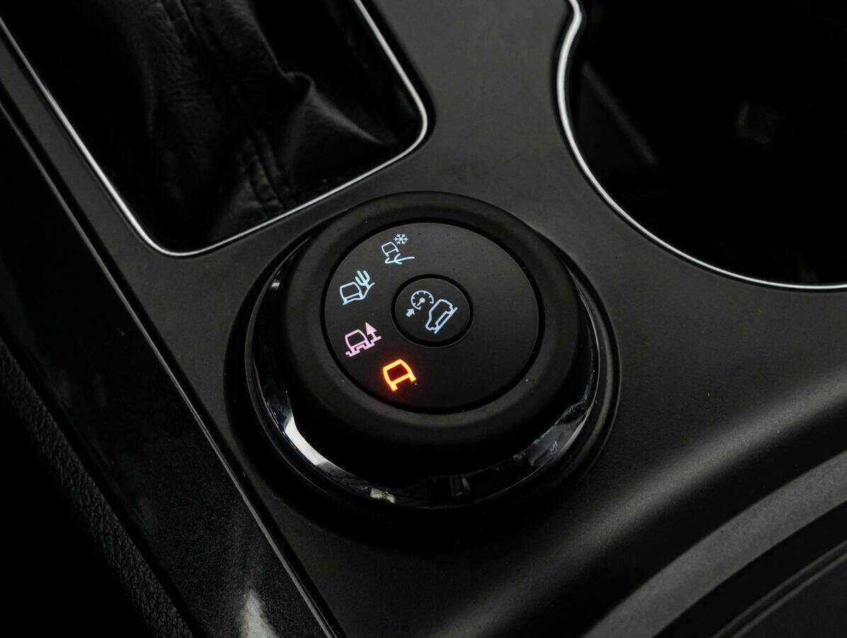 Ford Explorer с пробегом — 2018 год. Фото: #19