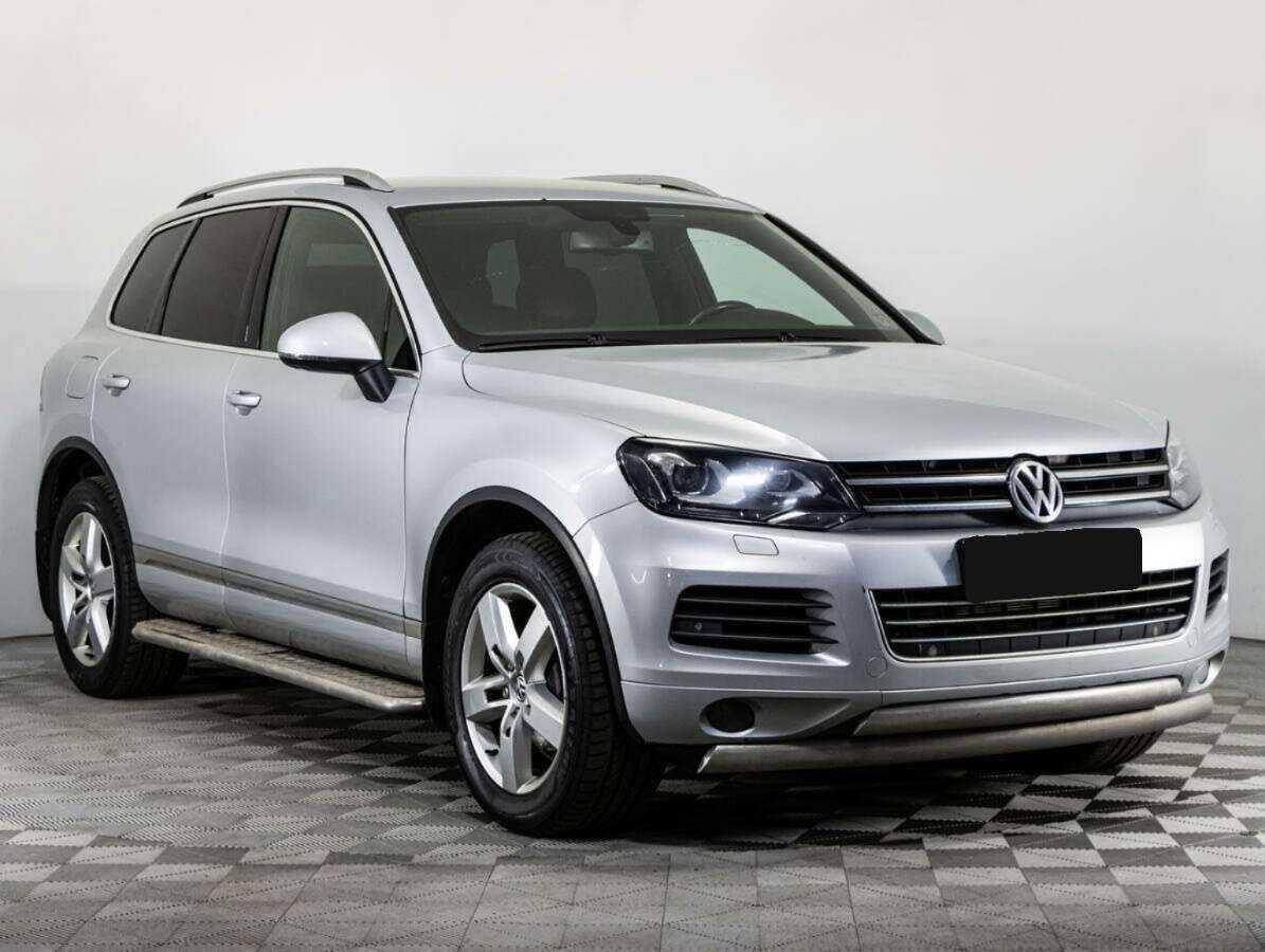 Volkswagen Touareg с пробегом — 2012 год. Фото: #2