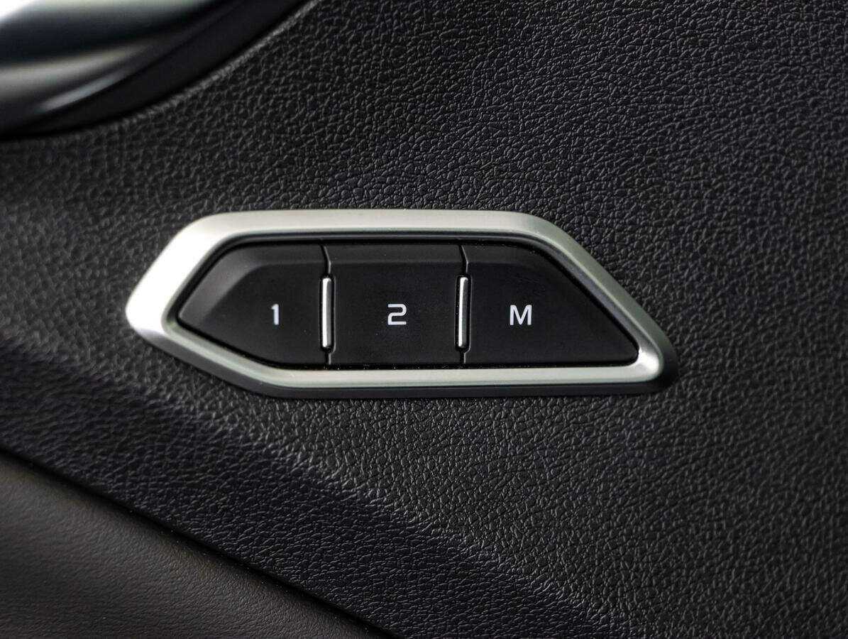 Geely Tugella с пробегом — 2023 год. Фото: #21