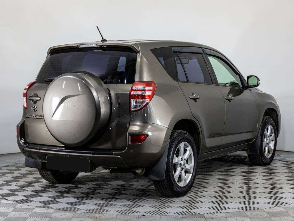 Toyota RAV4 с пробегом — 2010 год. Фото: #4
