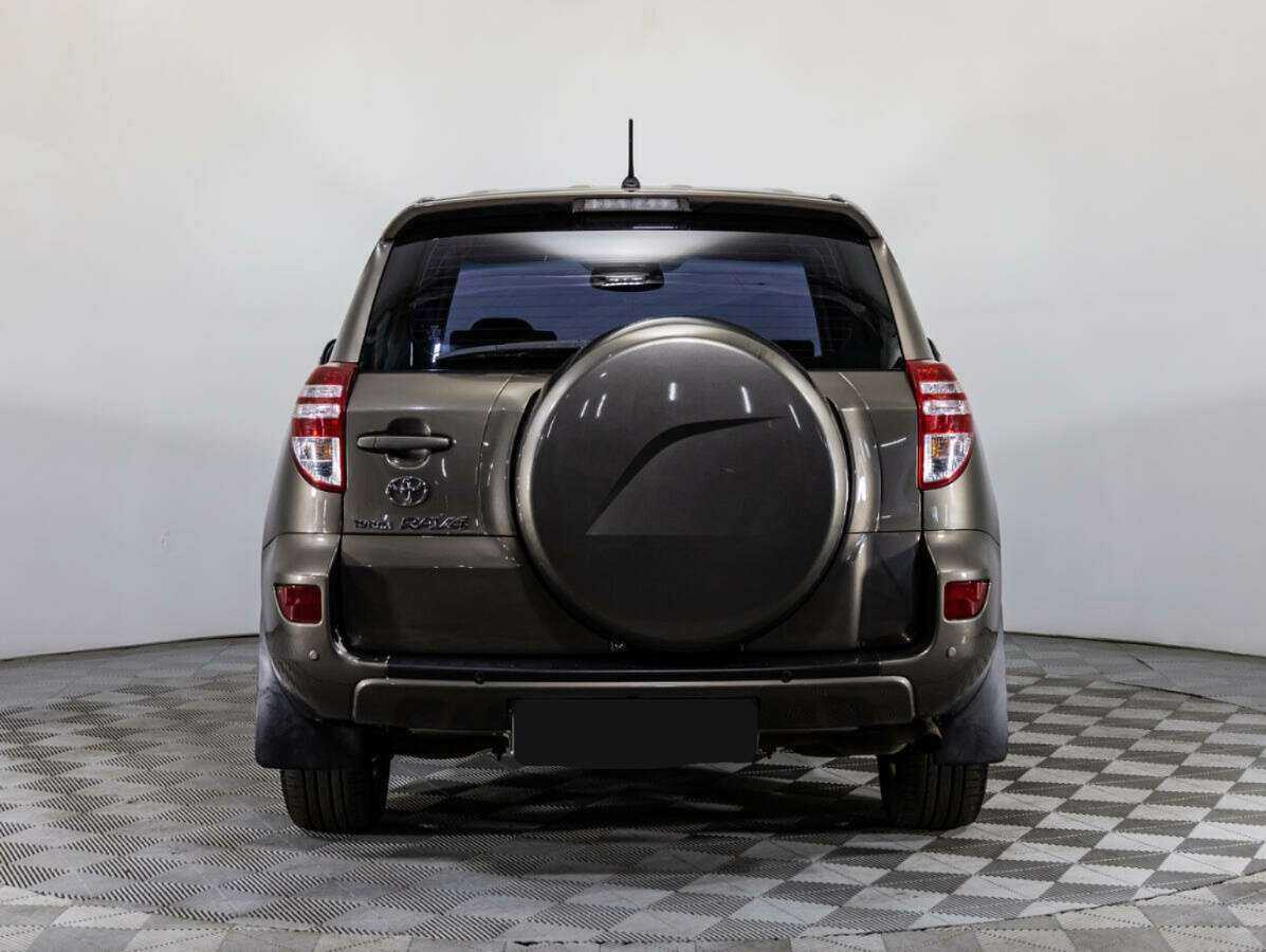 Toyota RAV4 с пробегом — 2010 год. Фото: #5