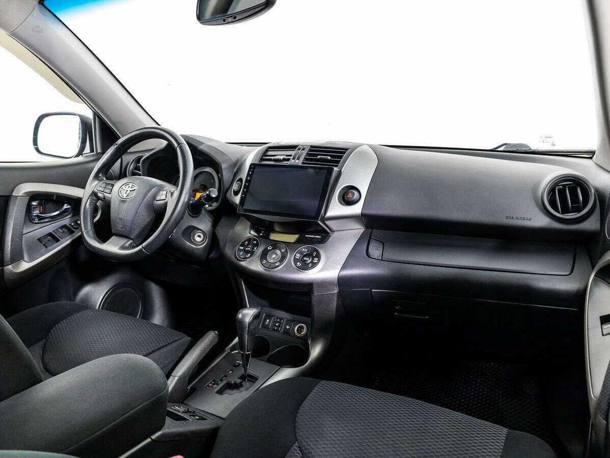 Toyota RAV4 с пробегом — 2010 год. Фото: #8