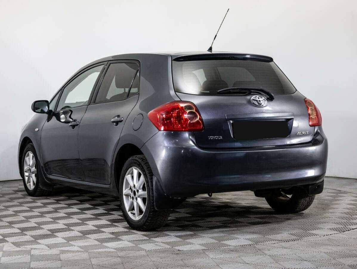 Toyota Auris с пробегом — 2008 год. Фото: #6