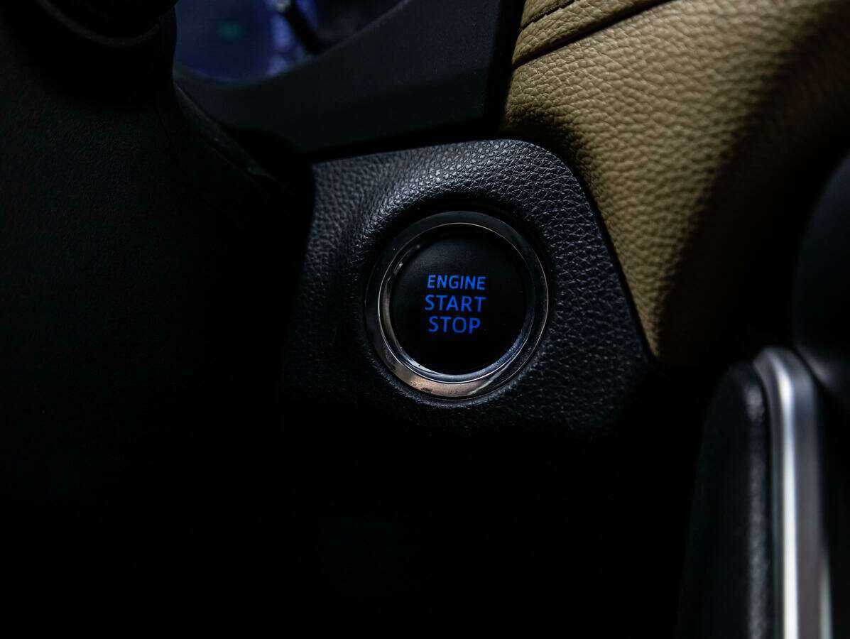 Toyota RAV4 с пробегом — 2019 год. Фото: #14