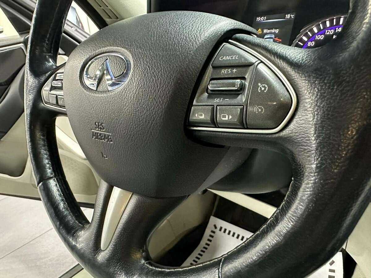 Infiniti Q50 с пробегом — 2014 год. Фото: #8