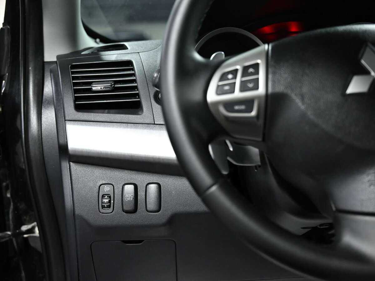 Mitsubishi Lancer с пробегом — 2008 год. Фото: #7