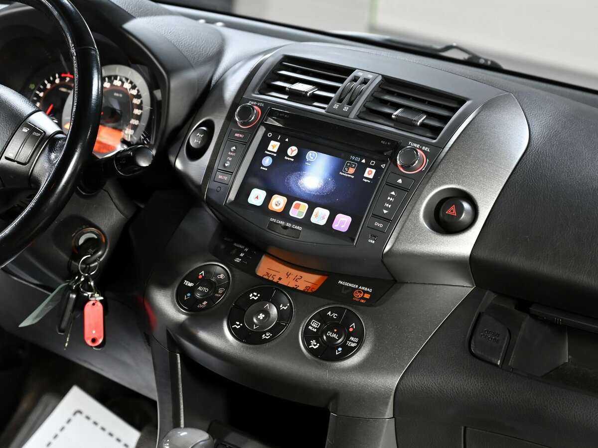 Toyota RAV4 с пробегом — 2009 год. Фото: #10