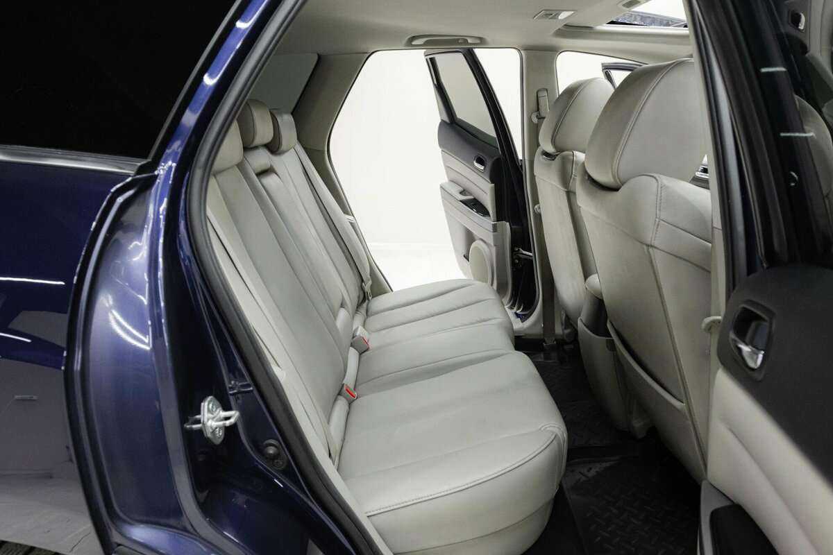 Mazda CX-7 с пробегом — 2011 год. Фото: #15