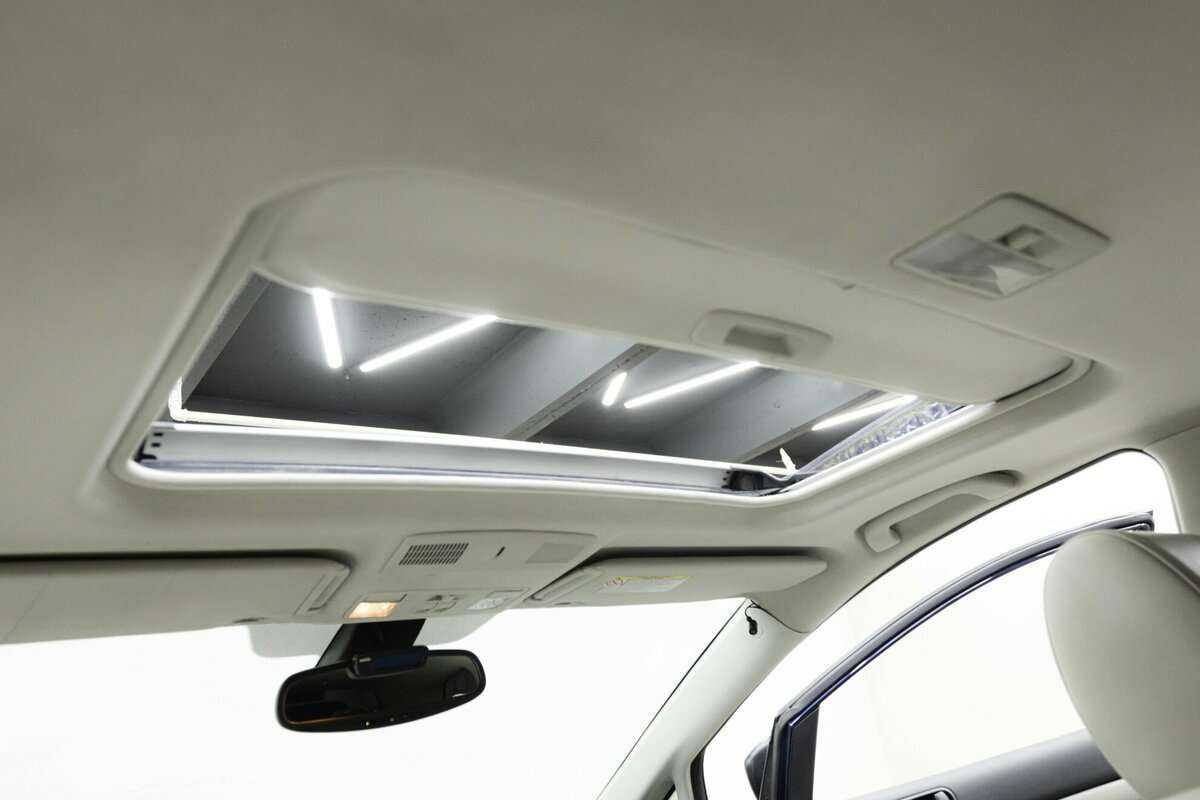 Mazda CX-7 с пробегом — 2011 год. Фото: #18