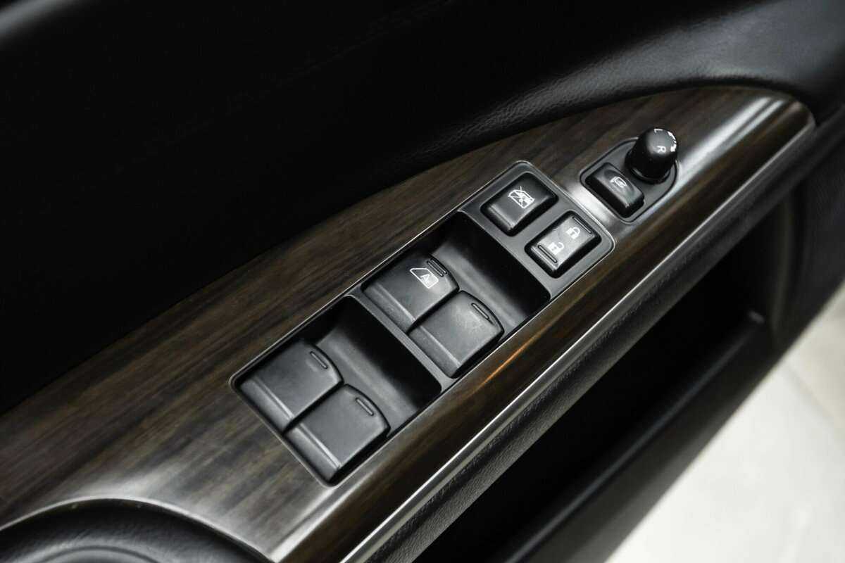 Nissan Teana с пробегом — 2011 год. Фото: #18