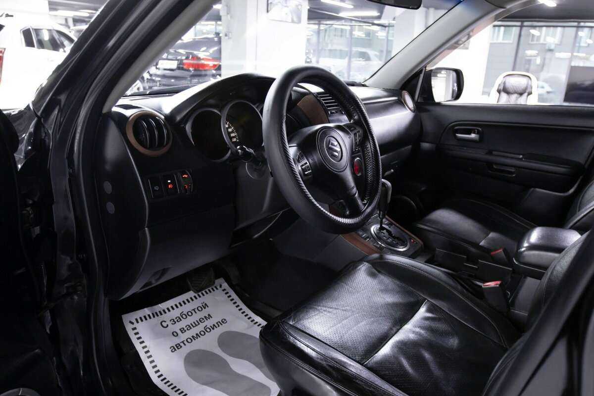 Suzuki Grand Vitara с пробегом — 2010 год. Фото: #8