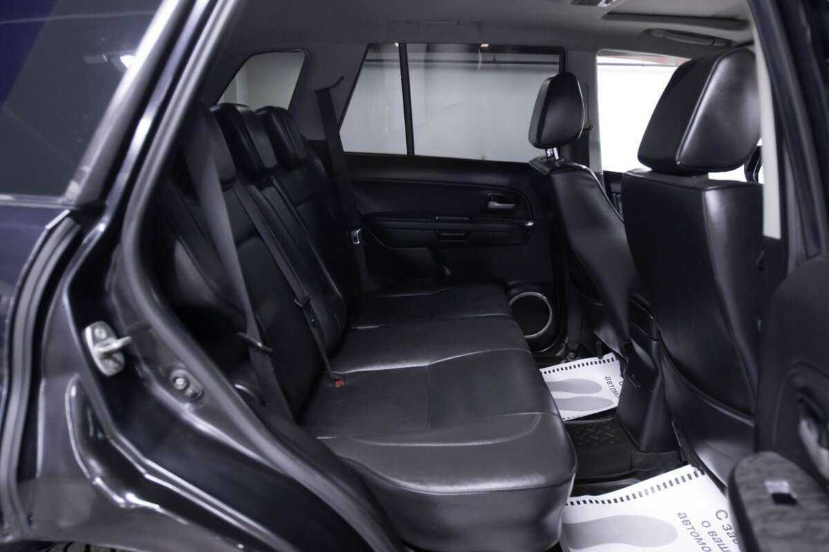 Suzuki Grand Vitara с пробегом — 2010 год. Фото: #12