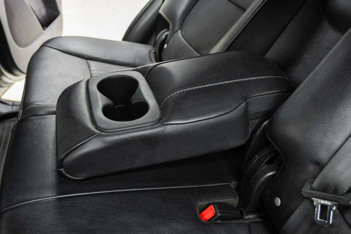 Kia Sorento с пробегом — 2011 год. Фото: #14