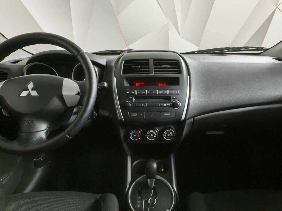 Mitsubishi ASX с пробегом — 2012 год. Фото: #10