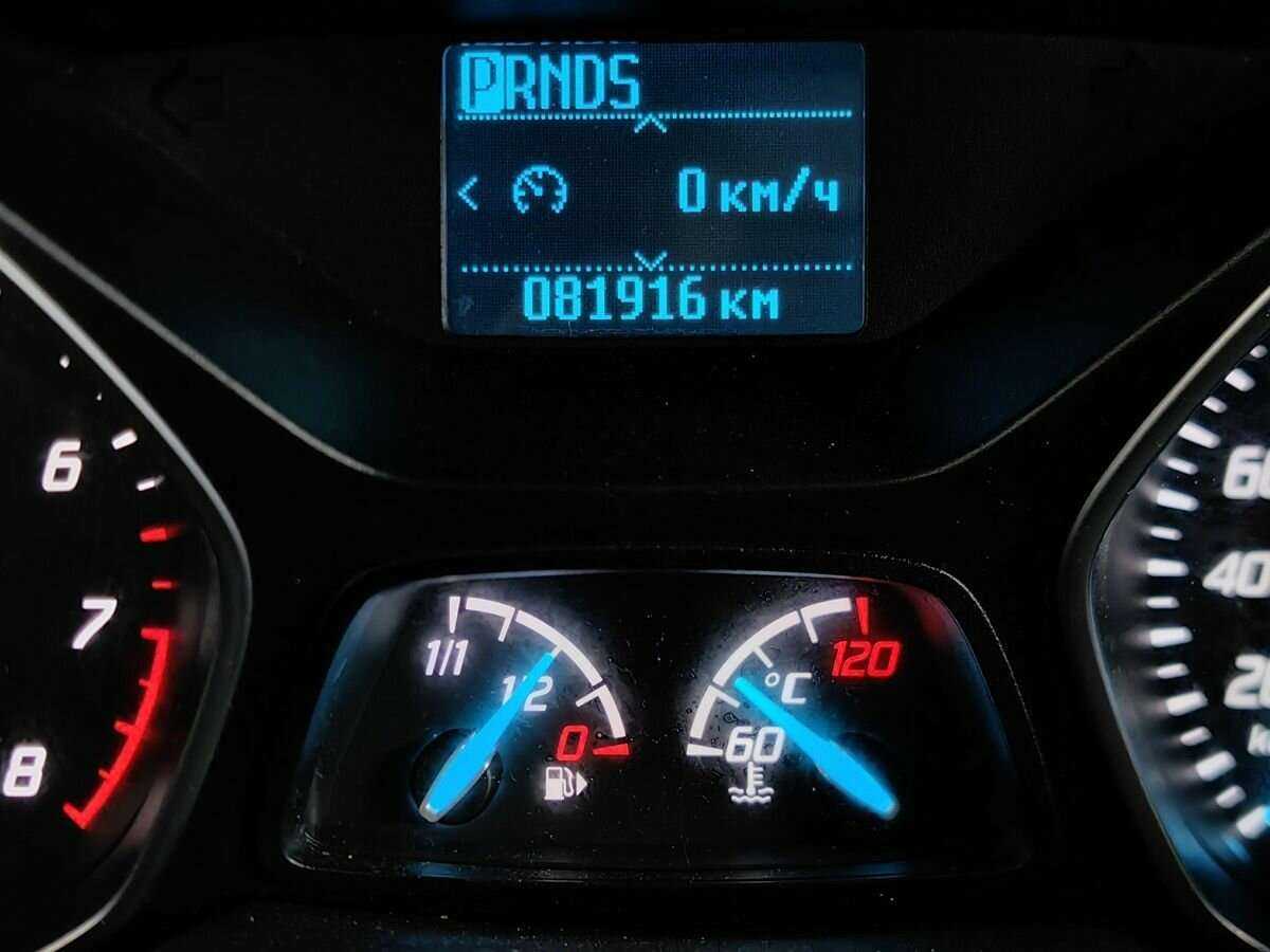 Ford Kuga с пробегом — 2015 год. Фото: #14