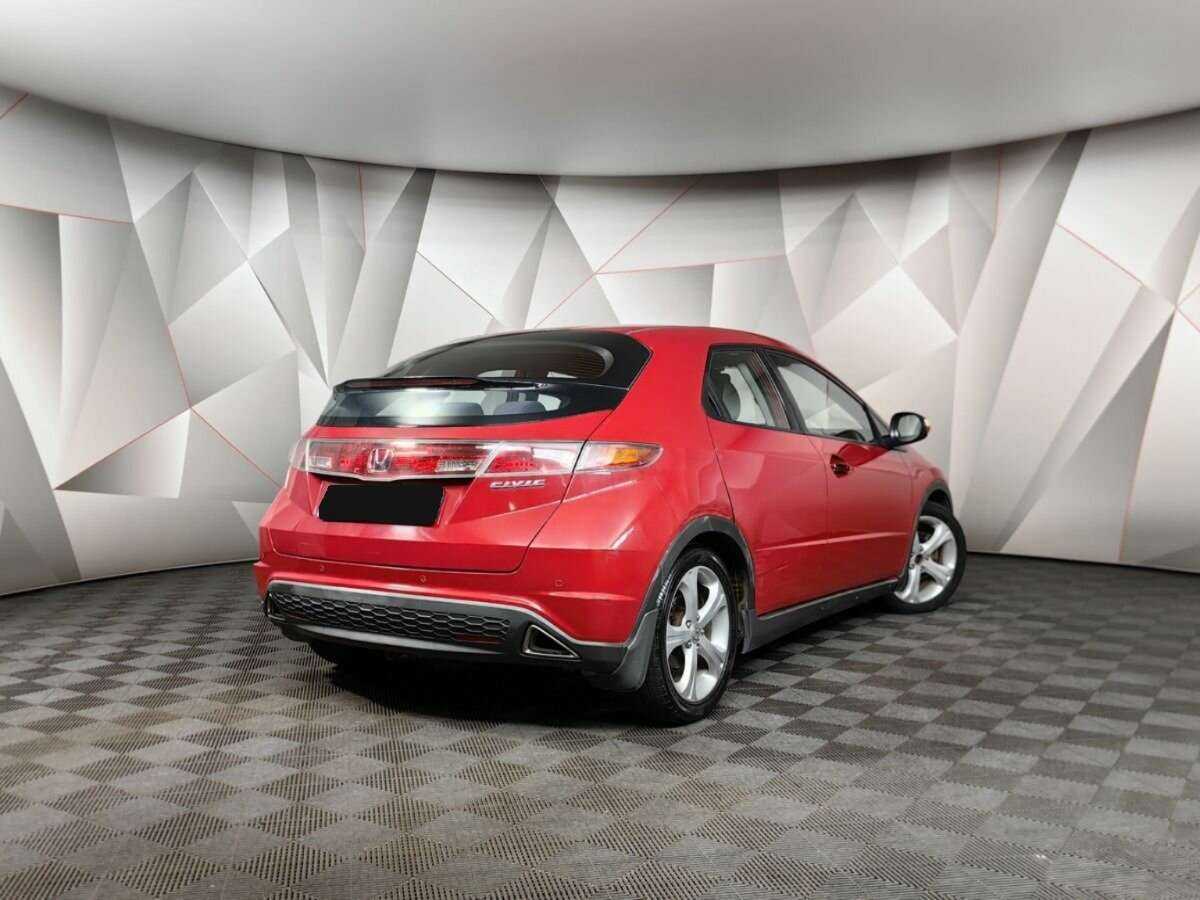 Honda Civic с пробегом — 2008 год. Фото: #1