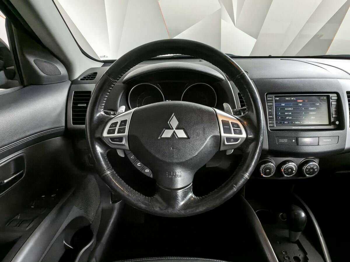 Mitsubishi Outlander с пробегом — 2011 год. Фото: #14