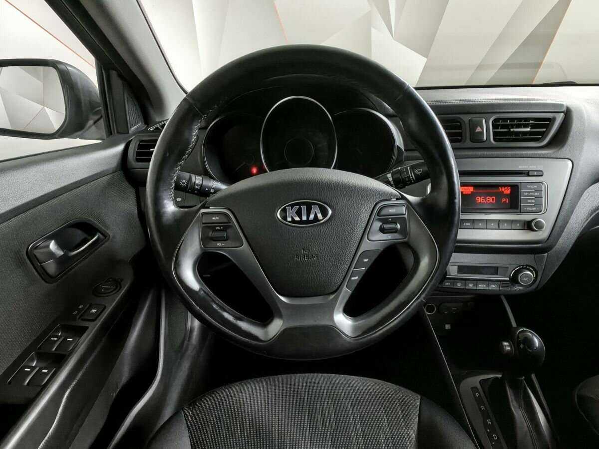 Kia Rio с пробегом — 2015 год. Фото: #14