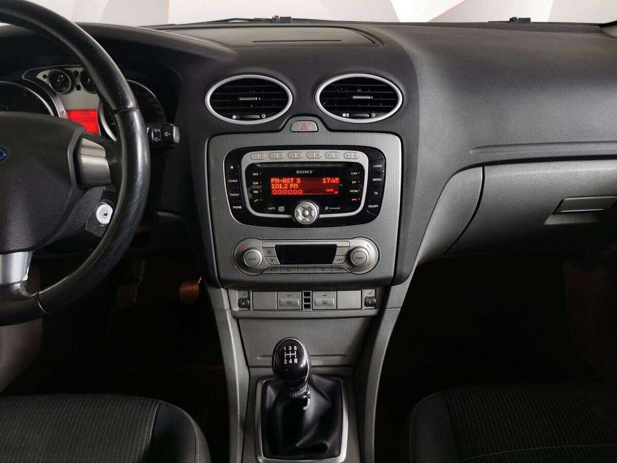 Ford Focus с пробегом — 2009 год. Фото: #10