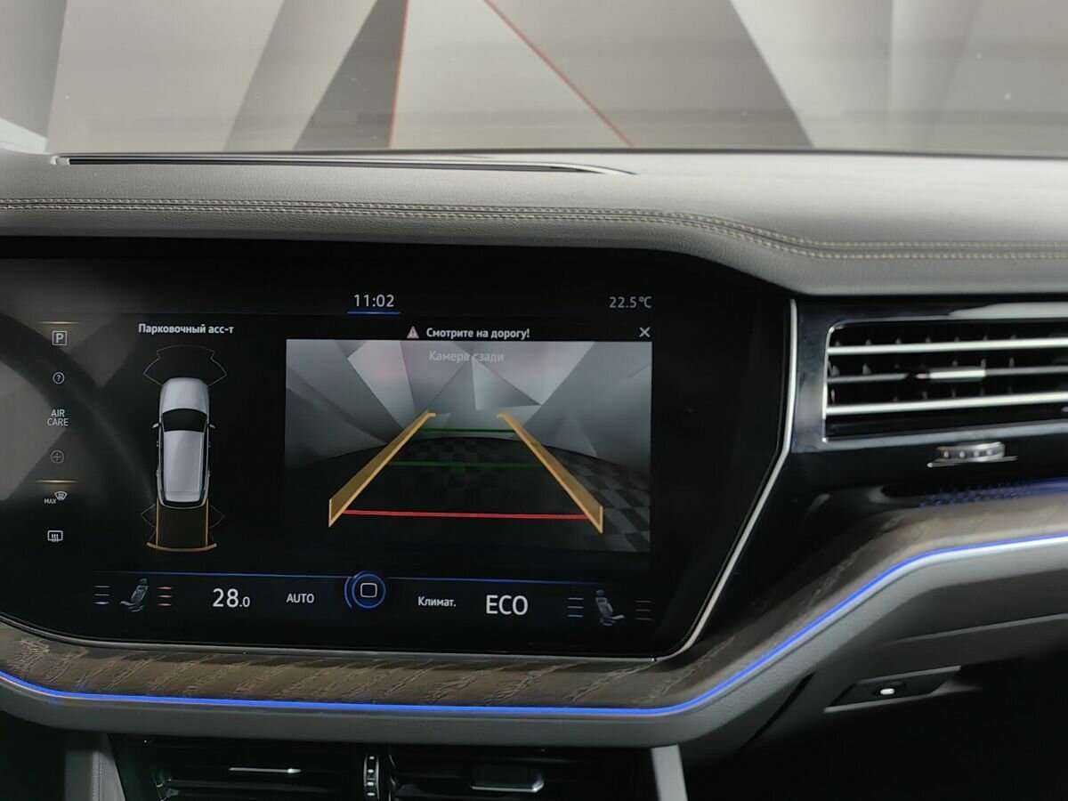 Volkswagen Touareg с пробегом — 2018 год. Фото: #14