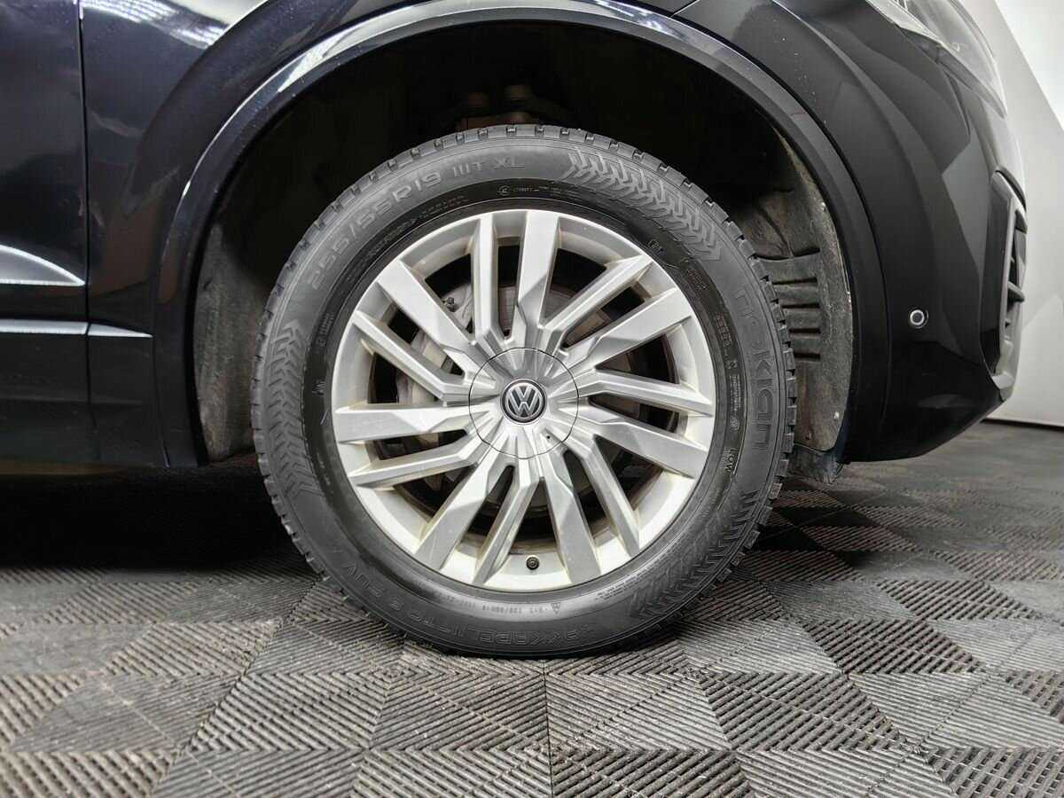 Volkswagen Touareg с пробегом — 2018 год. Фото: #15