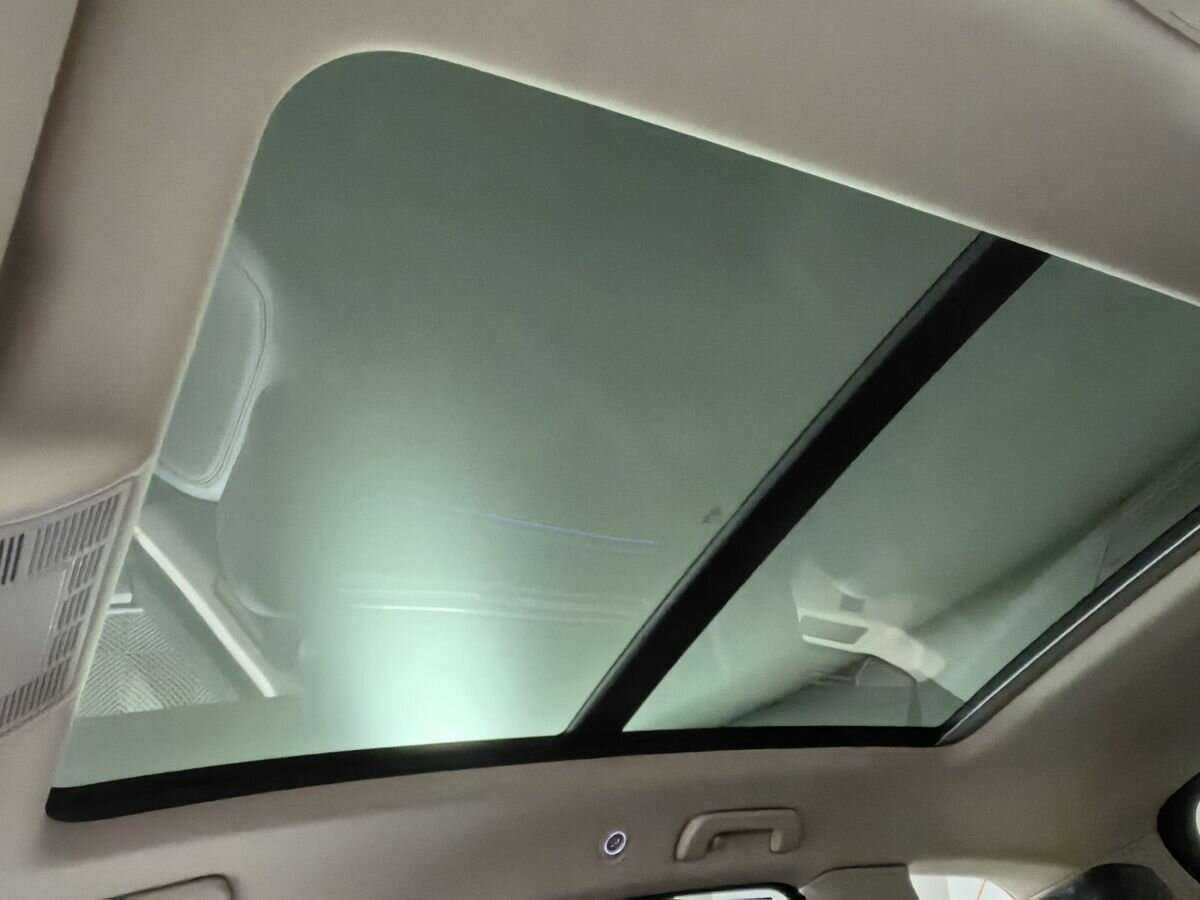 Volkswagen Touareg с пробегом — 2018 год. Фото: #19