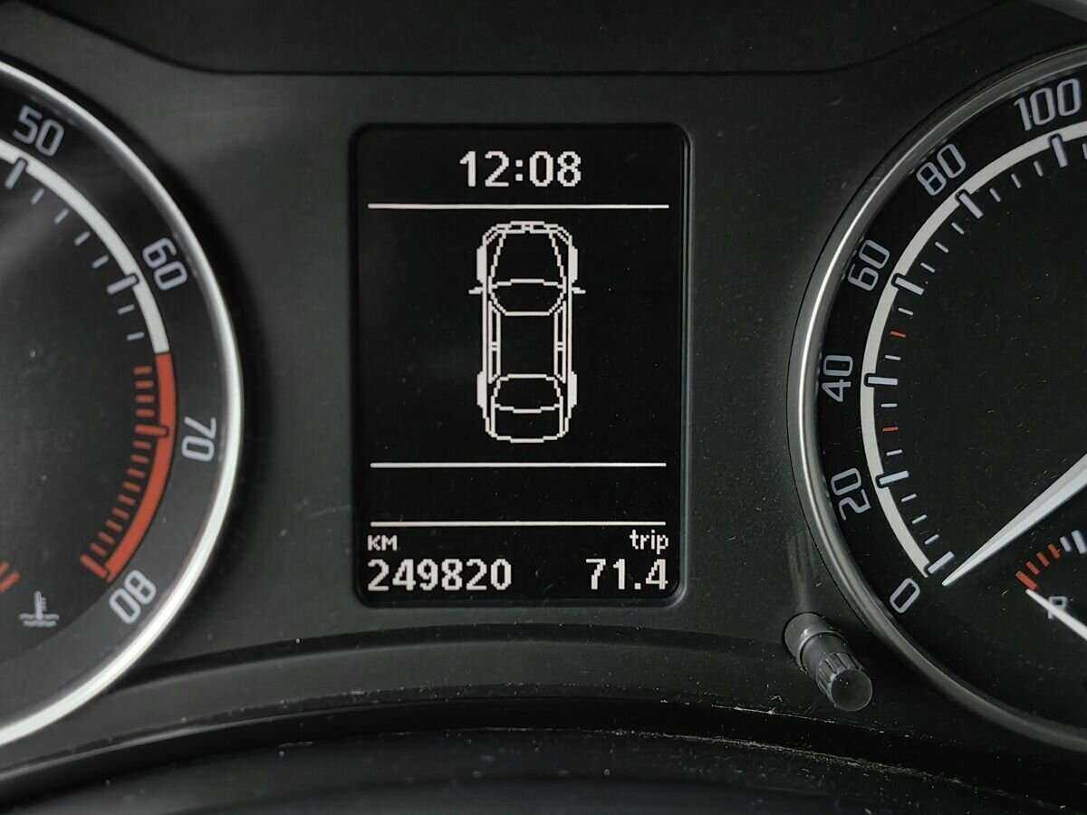 Skoda Octavia RS с пробегом — 2012 год. Фото: #15