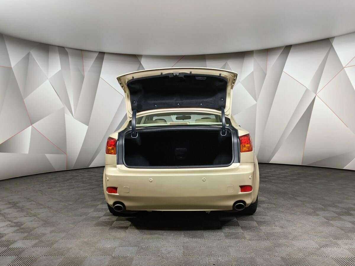 Lexus IS с пробегом — 2008 год. Фото: #15