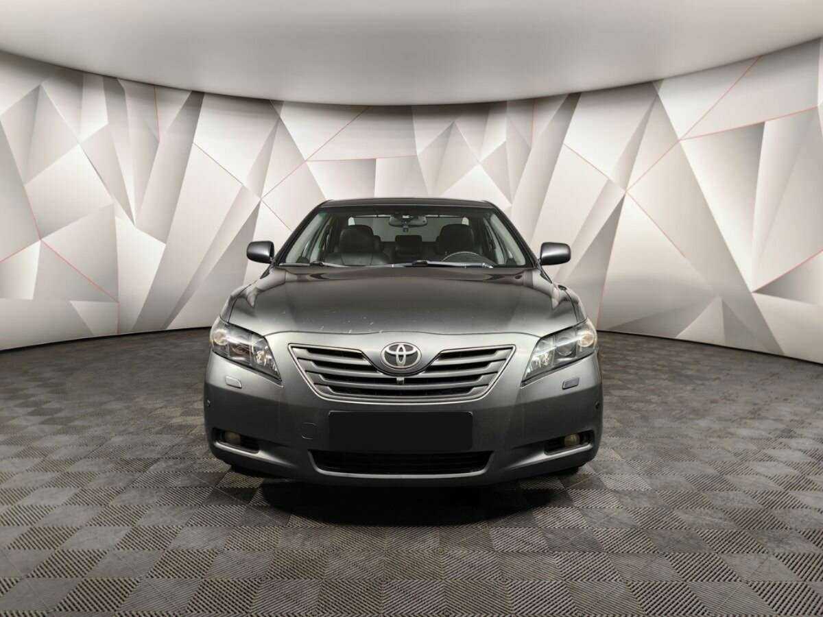 Toyota Camry с пробегом — 2008 год. Фото: #6