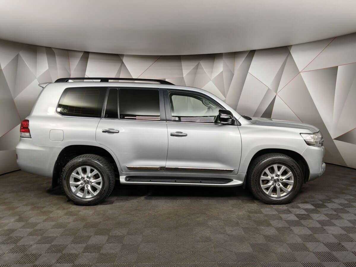 Toyota Land Cruiser с пробегом — 2015 год. Фото: #5
