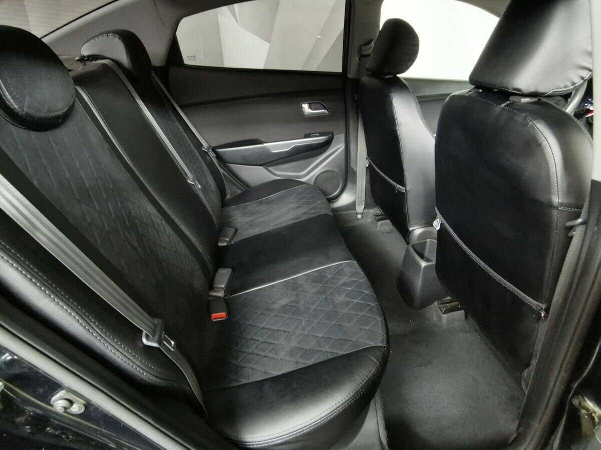 Kia Rio с пробегом — 2012 год. Фото: #12