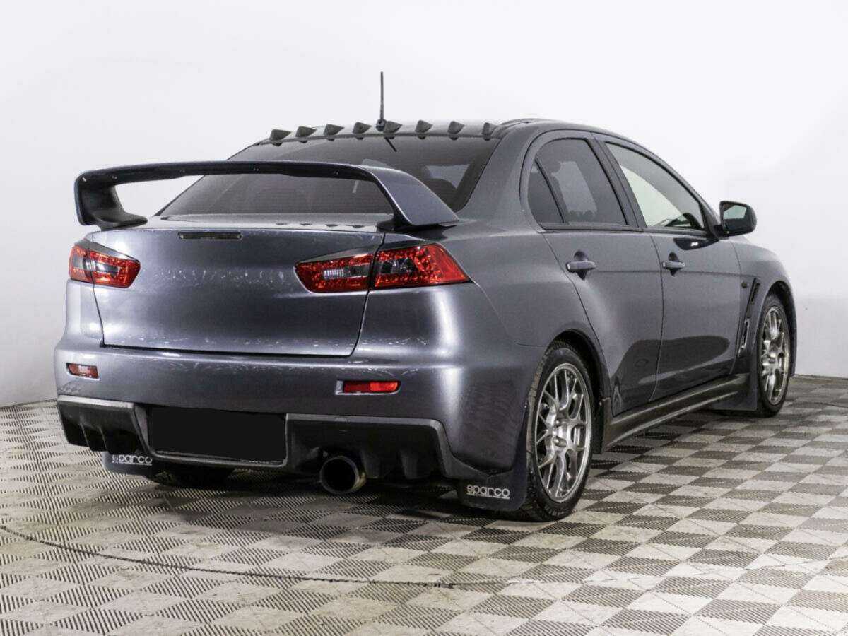 Mitsubishi Lancer Evolution с пробегом — 2011 год. Фото: #4