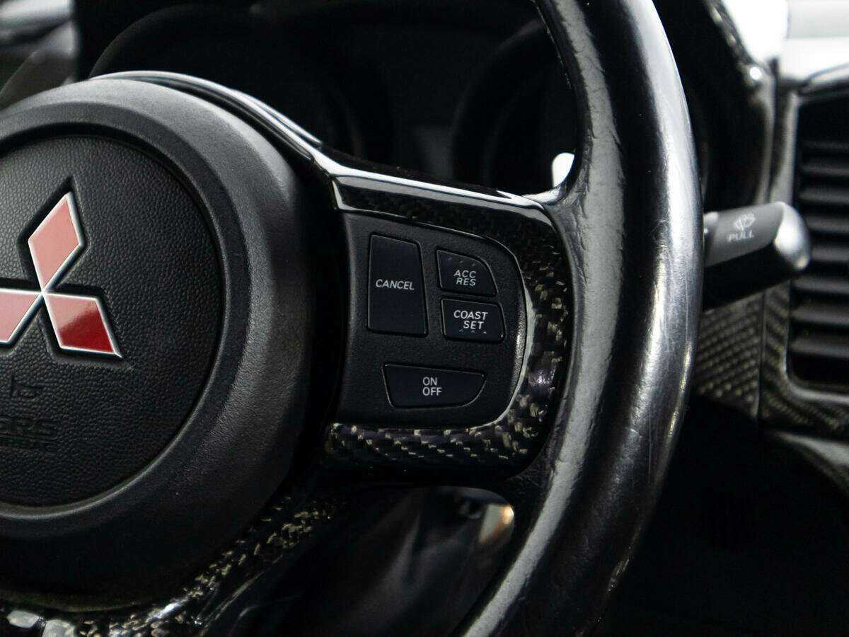 Mitsubishi Lancer Evolution с пробегом — 2011 год. Фото: #16