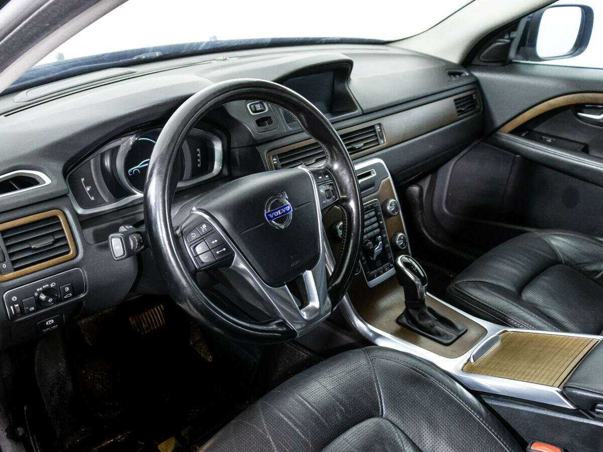 Volvo XC70 с пробегом — 2013 год. Фото: #10