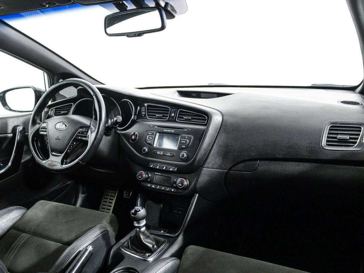 Kia Ceed GT с пробегом — 2014 год. Фото: #8