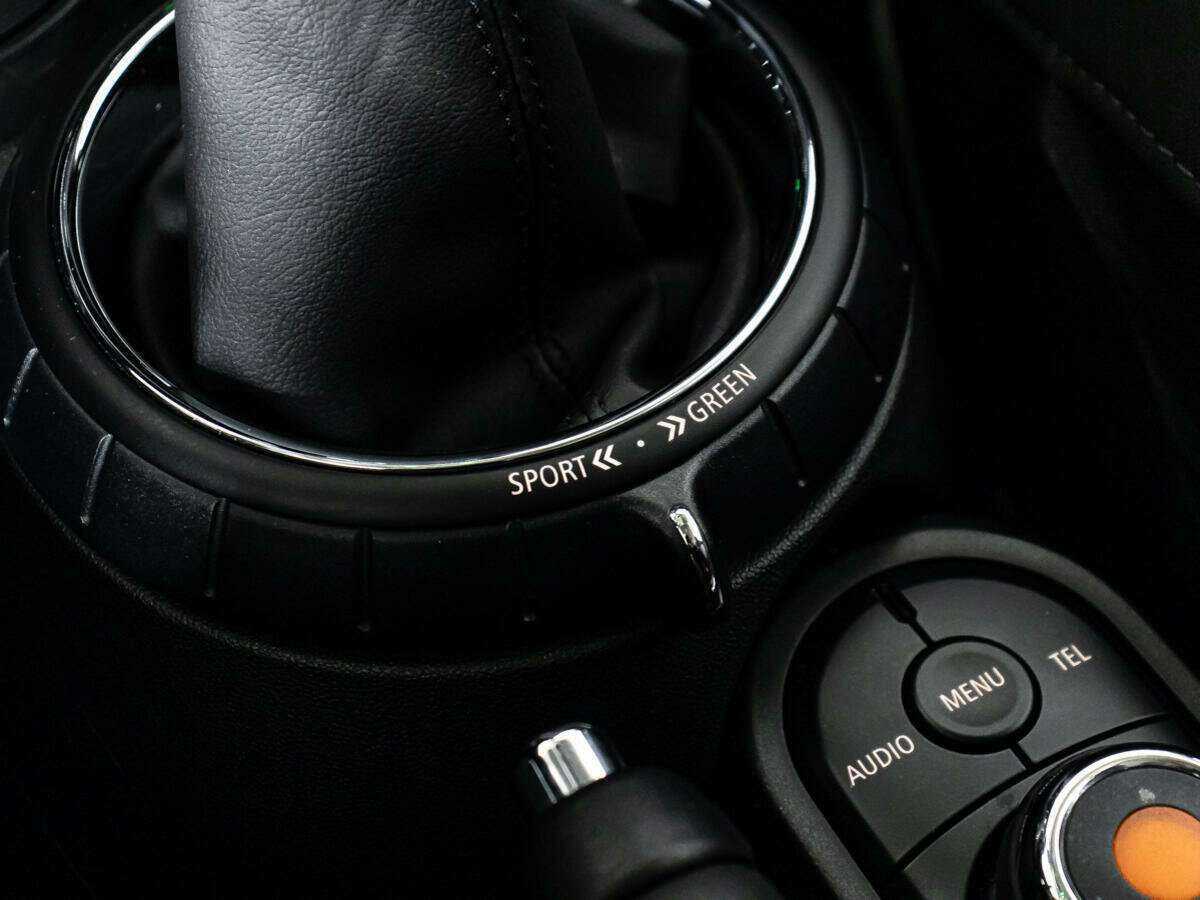 Mini Hatch с пробегом — 2016 год. Фото: #17