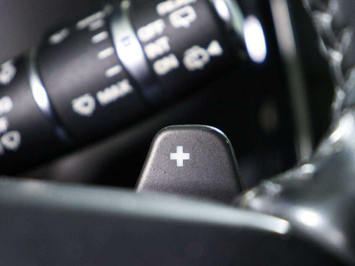 Jaguar F-Pace с пробегом — 2016 год. Фото: #13