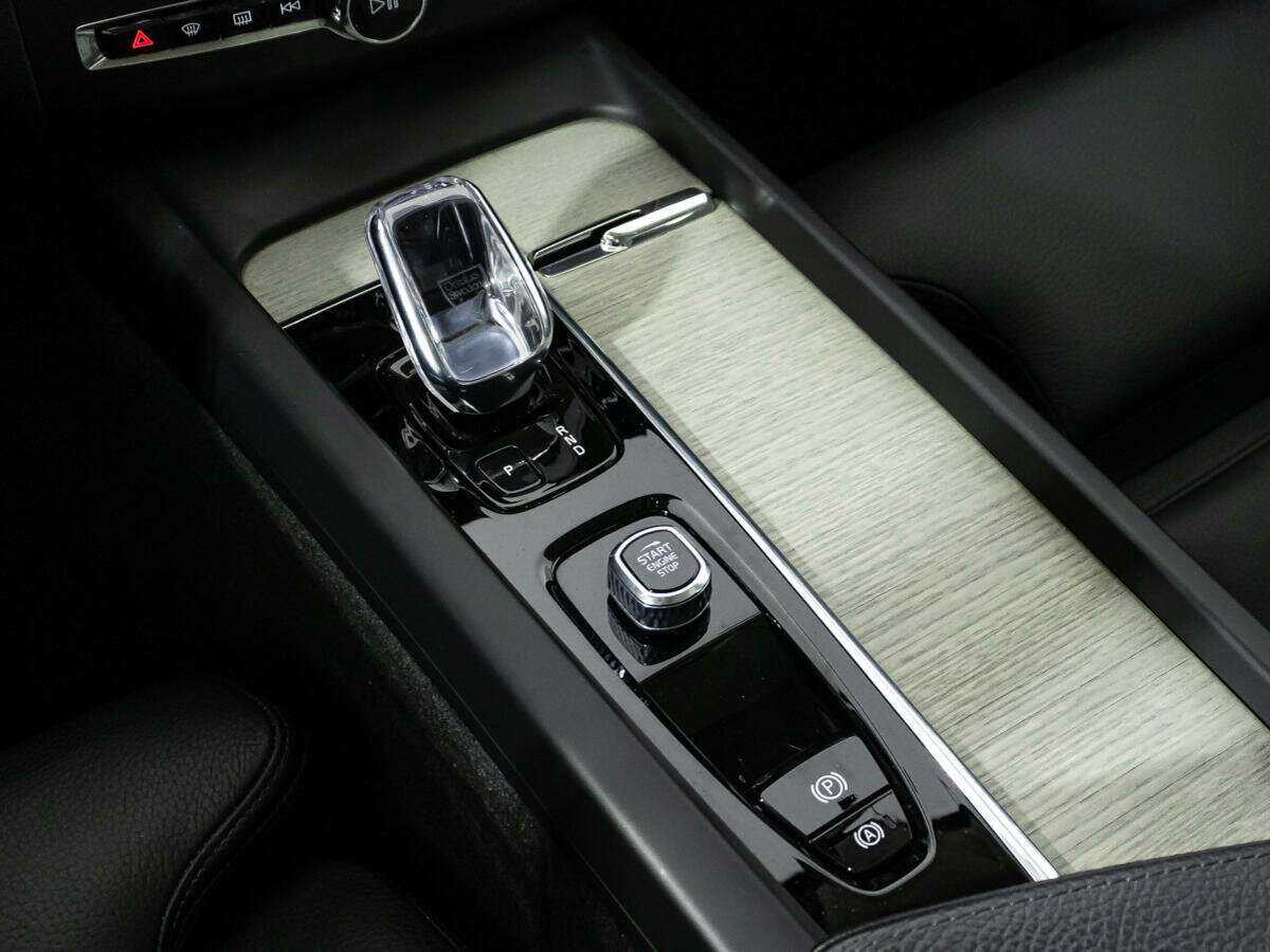 Volvo XC60 с пробегом — 2021 год. Фото: #16