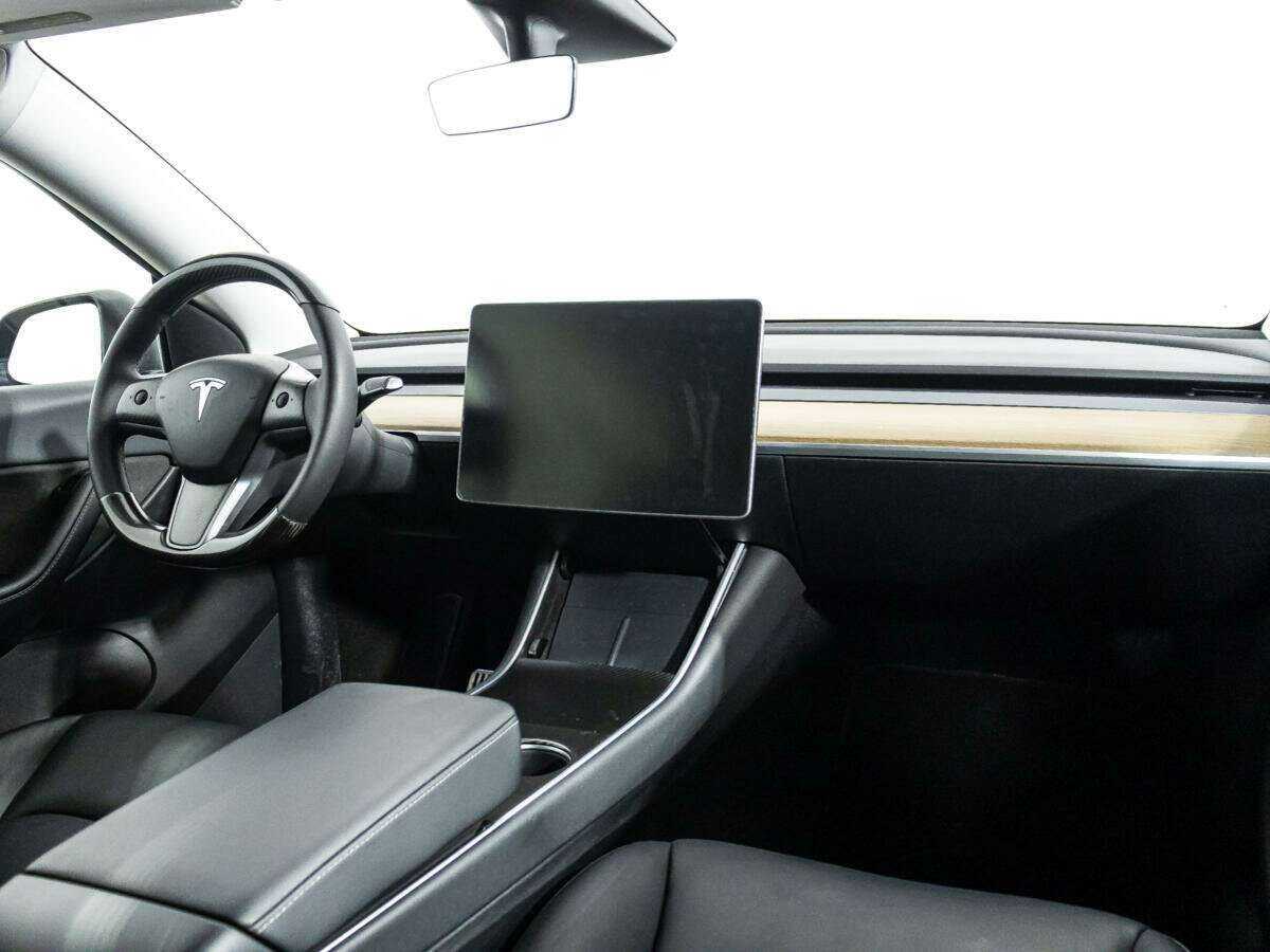 Tesla Model Y с пробегом — 2020 год. Фото: #7