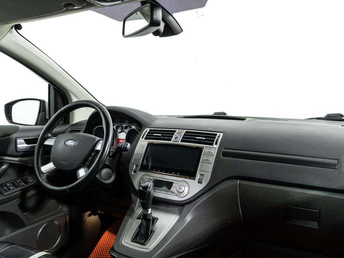 Ford Kuga с пробегом — 2012 год. Фото: #8