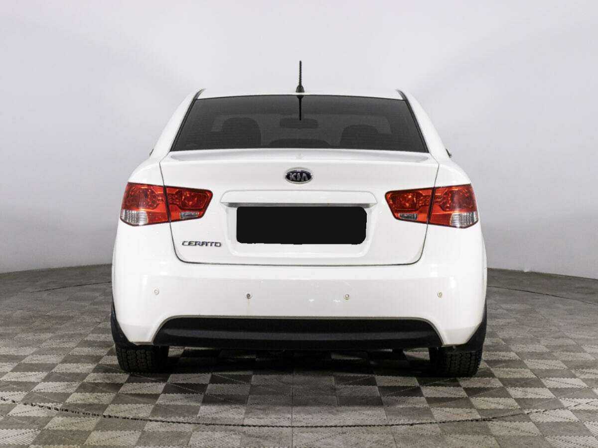 Kia Cerato с пробегом — 2010 год. Фото: #5