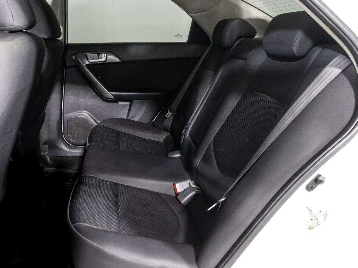 Kia Cerato с пробегом — 2010 год. Фото: #9