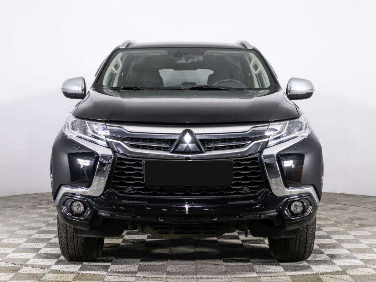 Mitsubishi Pajero Sport с пробегом — 2020 год. Фото: #1