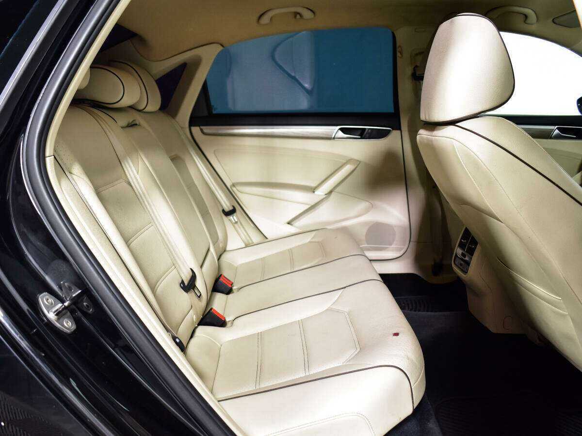 Volkswagen Passat с пробегом — 2016 год. Фото: #9