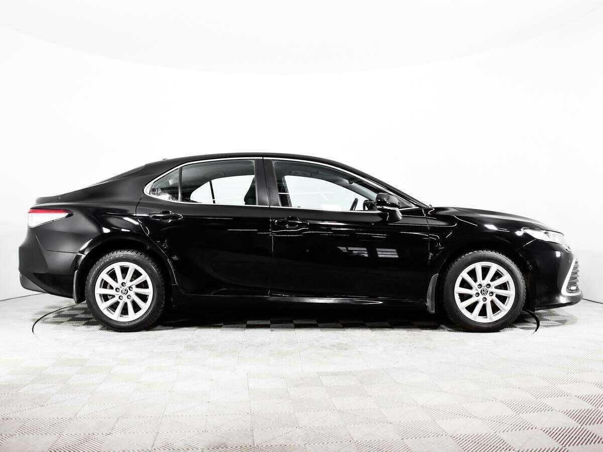 Toyota Camry с пробегом — 2021 год. Фото: #5