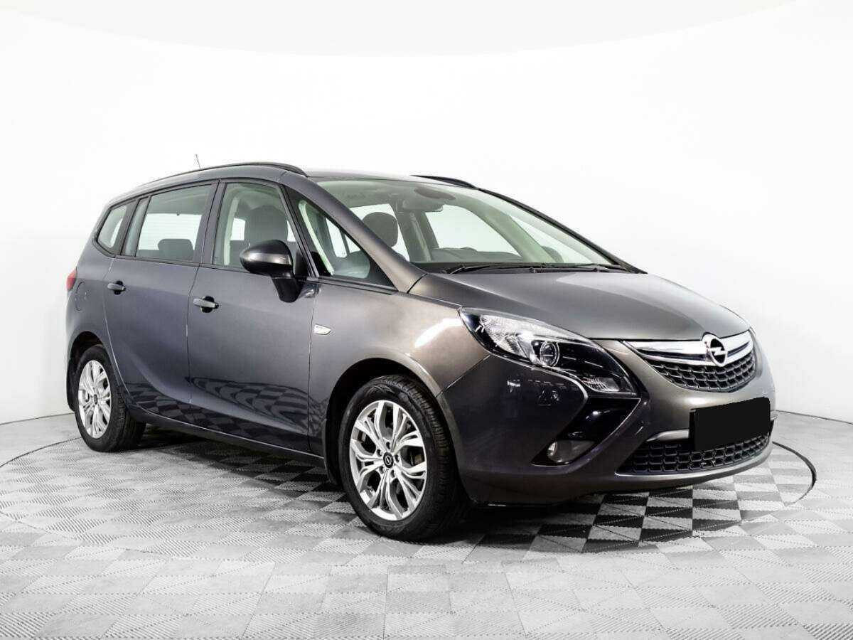 Opel Zafira с пробегом — 2014 год. Фото: #2