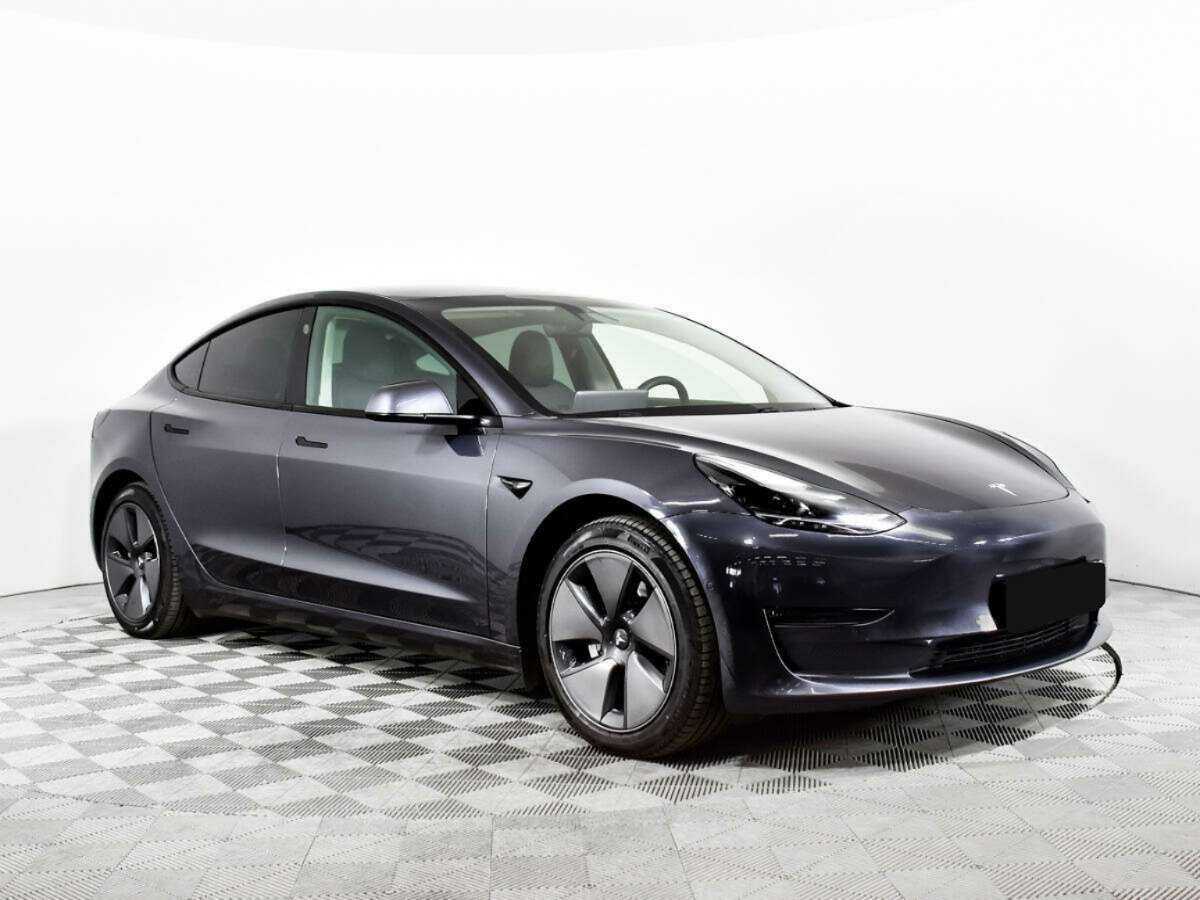 Tesla Model 3 с пробегом — 2021 год. Фото: #2