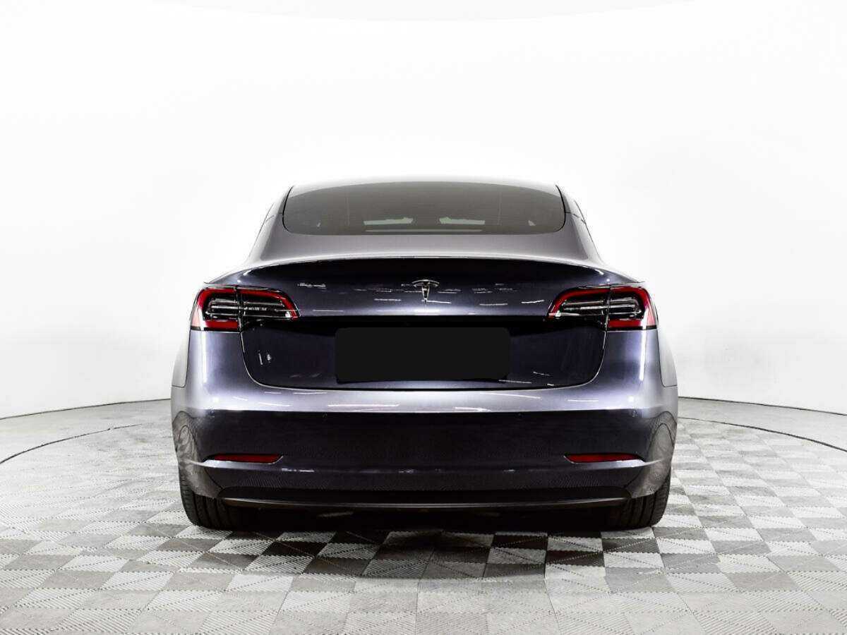 Tesla Model 3 с пробегом — 2021 год. Фото: #5