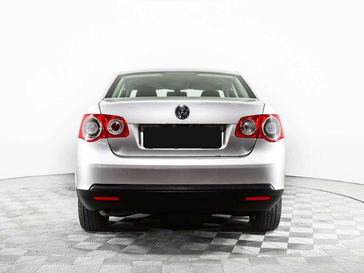 Volkswagen Jetta с пробегом — 2010 год. Фото: #5