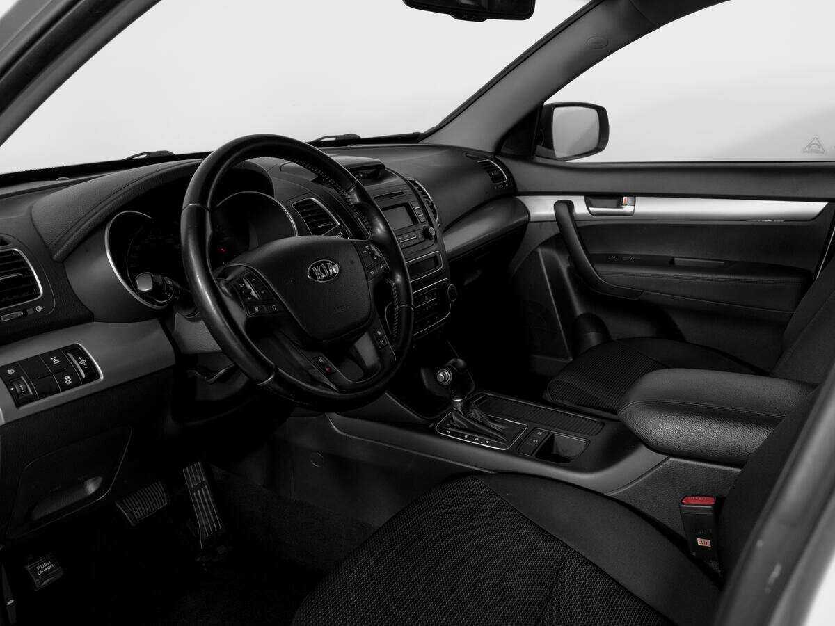 Kia Sorento с пробегом — 2013 год. Фото: #14